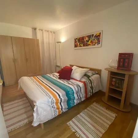 Private Room 10 Min From Paris *